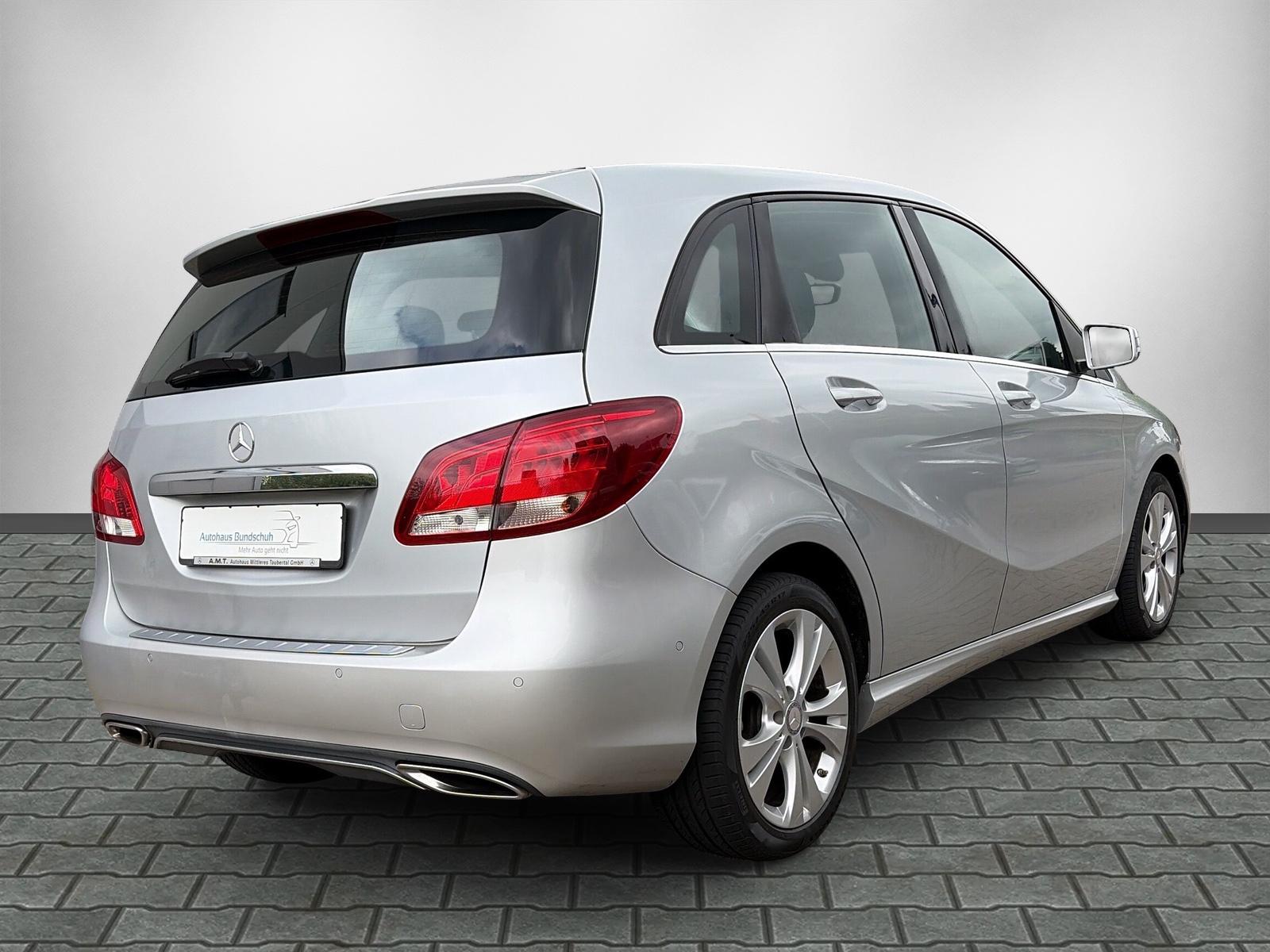 Mercedes-Benz B 180 Urban *AHK*Navi*SHZ*