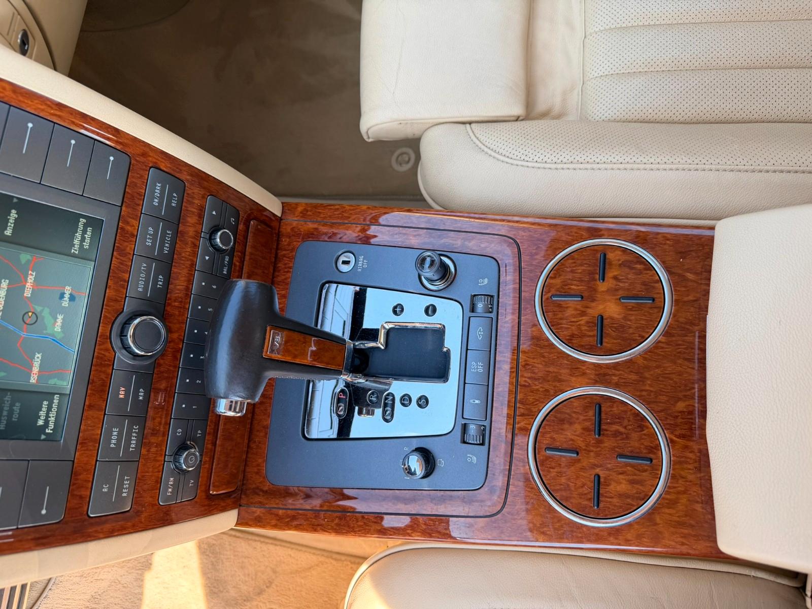 Volkswagen Phaeton V8 4Motion Massage NAVI TMP S-Heft MEMOR