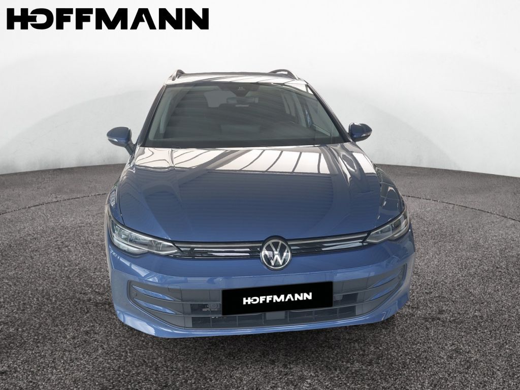 Fahrzeugabbildung Volkswagen Golf Variant 1.5 TSI Life AHZV Navi LED