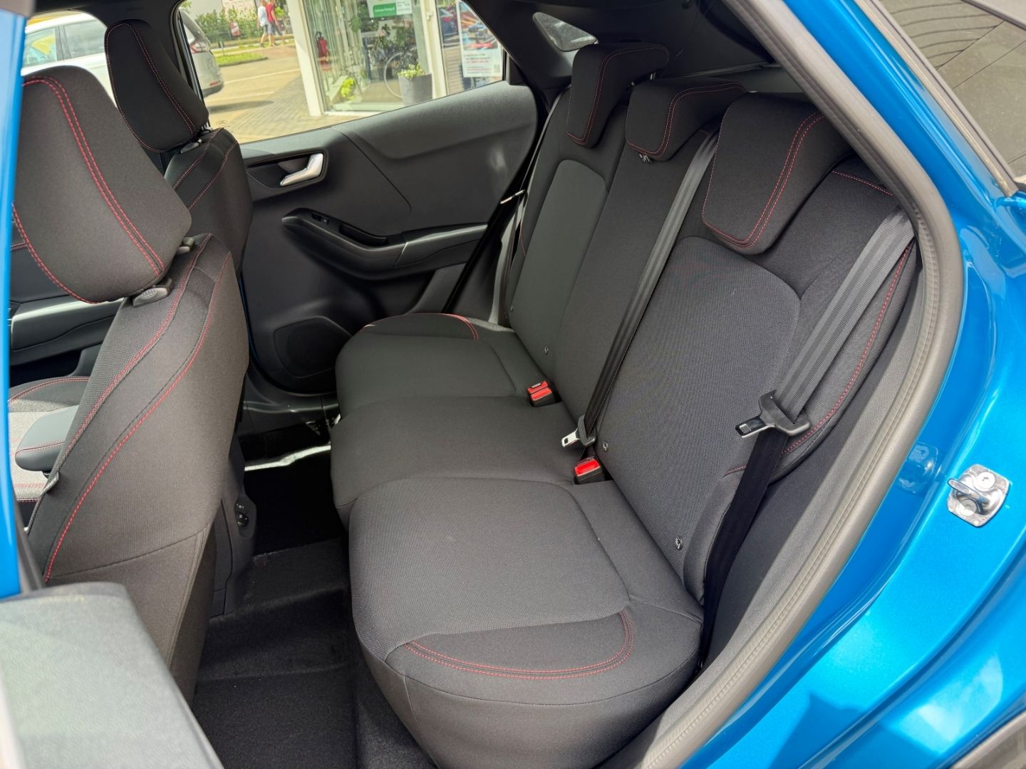 Fahrzeugabbildung Ford Puma ST-Line AHK Navi DIGIKI LED  CarPlay GJR 5J