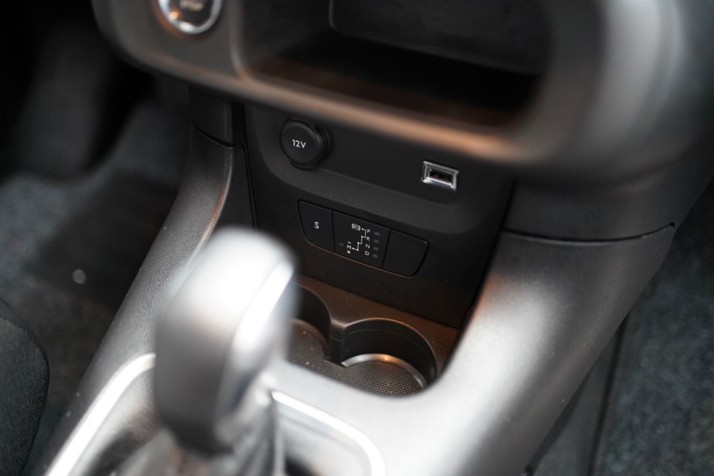 Fahrzeugabbildung Citroën C3 PureTech 110 EAT6 Elle Automatik Sitzheizung