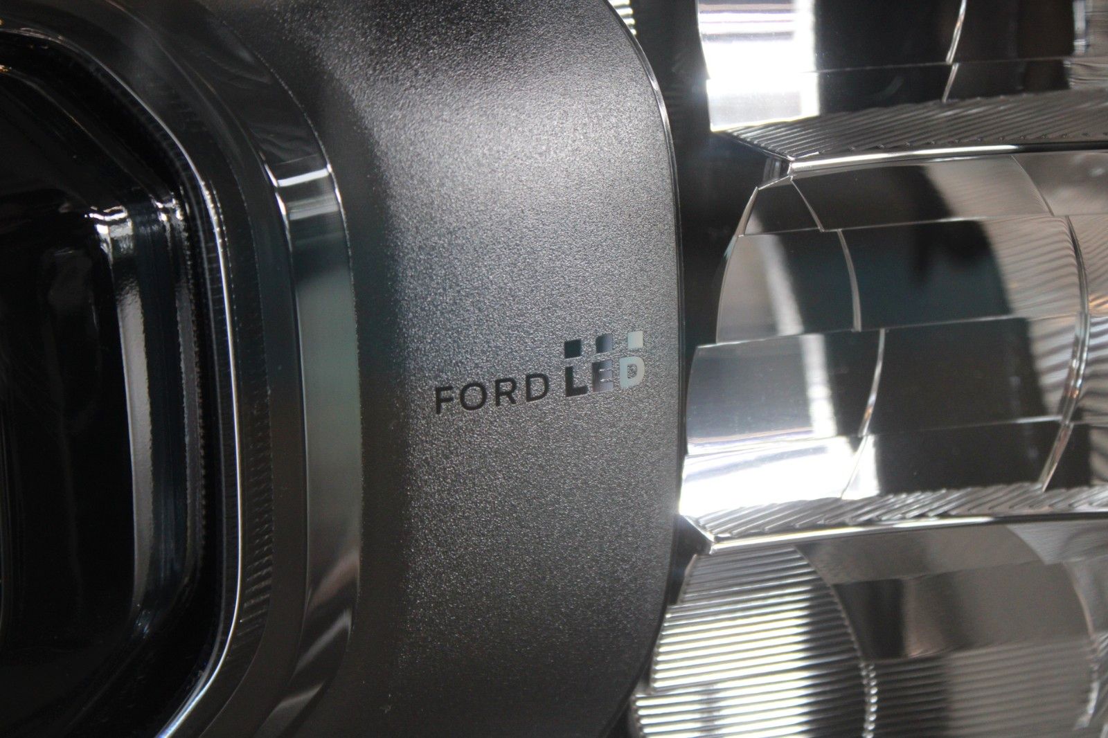 Fahrzeugabbildung Ford Ranger Wildtrak Automatik AHK LED TECHNOLOGIE P.