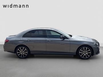 Mercedes E 220 - 6