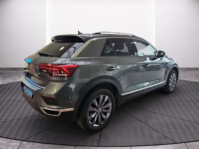 Fahrzeugabbildung Volkswagen T-Roc 1.5 TSI DSG Sport PANO NAVI RFK ASSISTENZ-