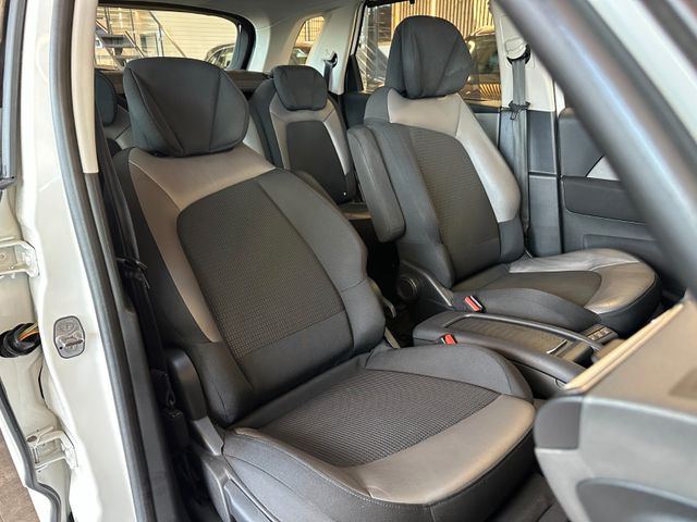 MYAUTOCENTER – Gebraucht- und Jahreswagen mit Werkstattservice in Pfaffenhofen Citroën C4 *KEYLESS*MASSAGE*TEMPO*NAVI*