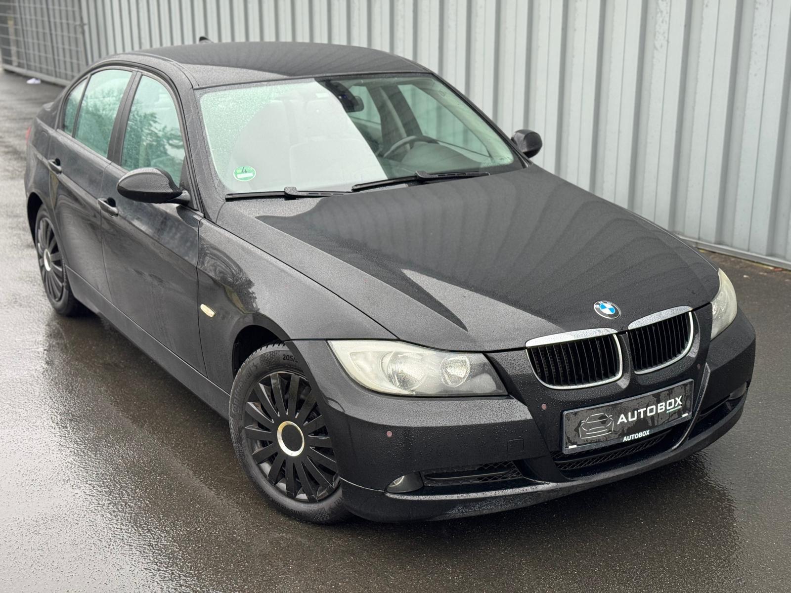 BMW 318d Lim*NAVI