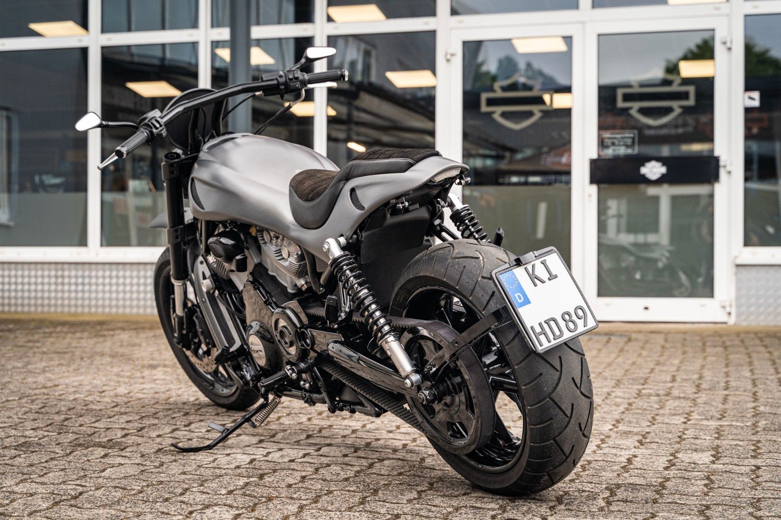 Fahrzeugabbildung Harley-Davidson VRSCR Street-Rod - Jack Lomaxx Custom Umbau