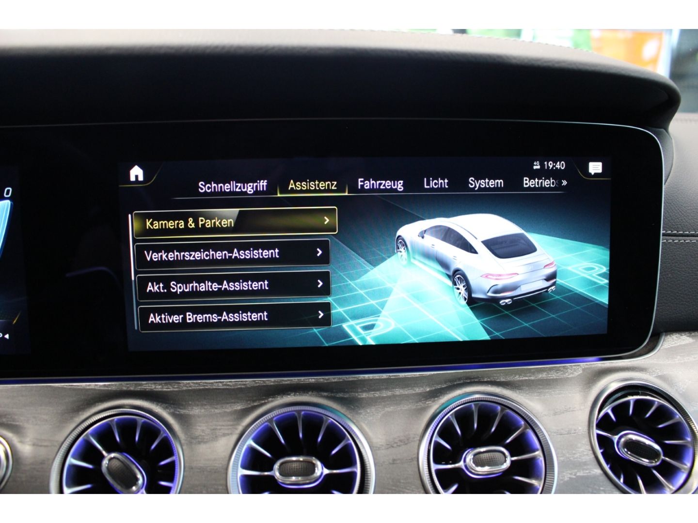 Fahrzeugabbildung Mercedes-Benz AMG GT 43 4Matic+ LED*GSD*MWST*Burmester*360°