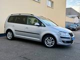 Volkswagen Touran United KLIMA 7. SITZER SHZ NAVI MULTI TEM - Volkswagen Touran aus 2008: United