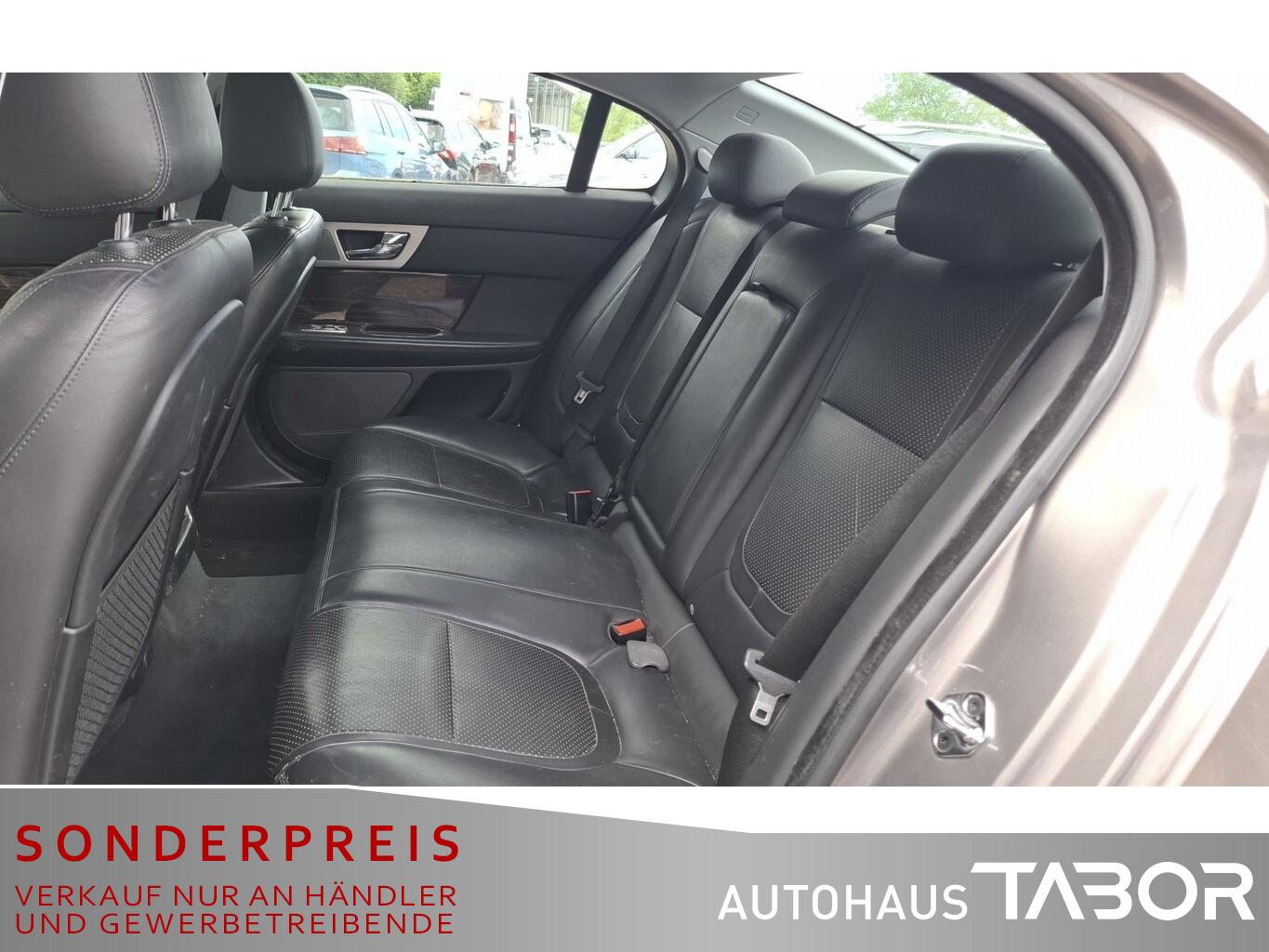 Jaguar XF 3.0 D V6 241CH - CAMERA - CUIR - GPS - BI-XÉNON