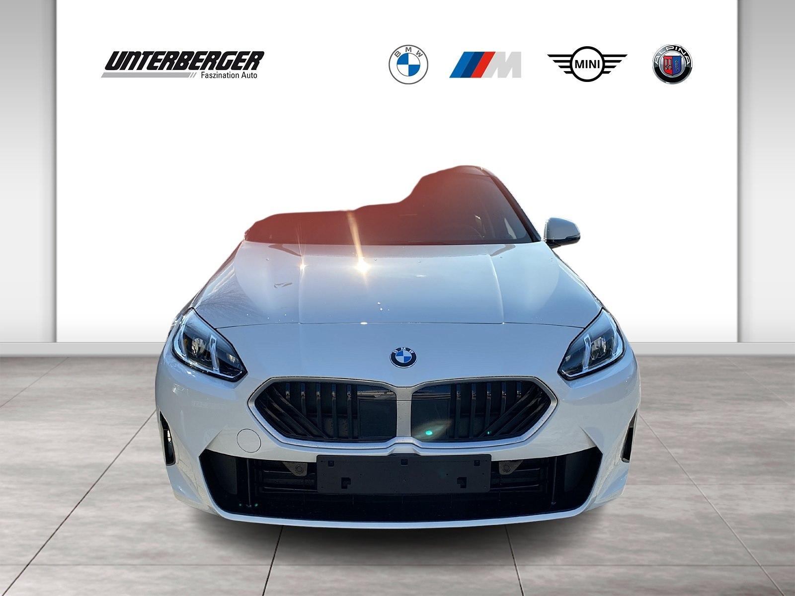 BMW 120 Driving Ass. NAVI DAB LED RFK SHZ