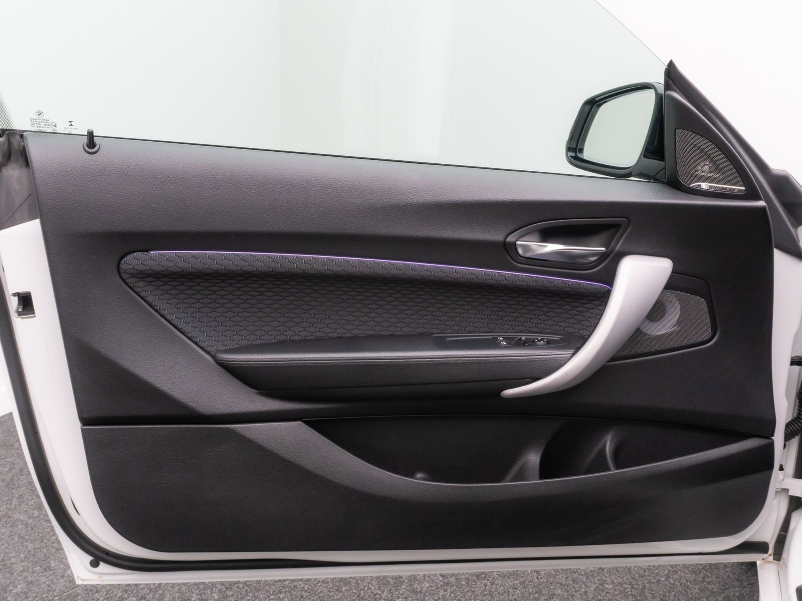 Fahrzeugabbildung BMW 118 d M Sport, Schiebedach,19 " Gewindefahrwerk