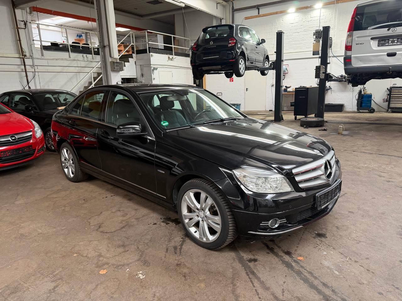 Mercedes-Benz C 180 C Limousine C 180 CGI BlueEfficiency*GSH*