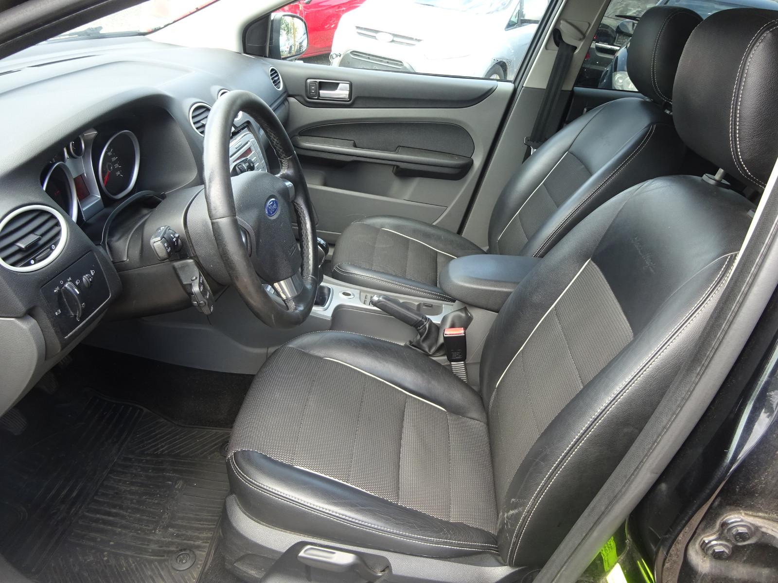 Ford Focus 2009 — photo 7