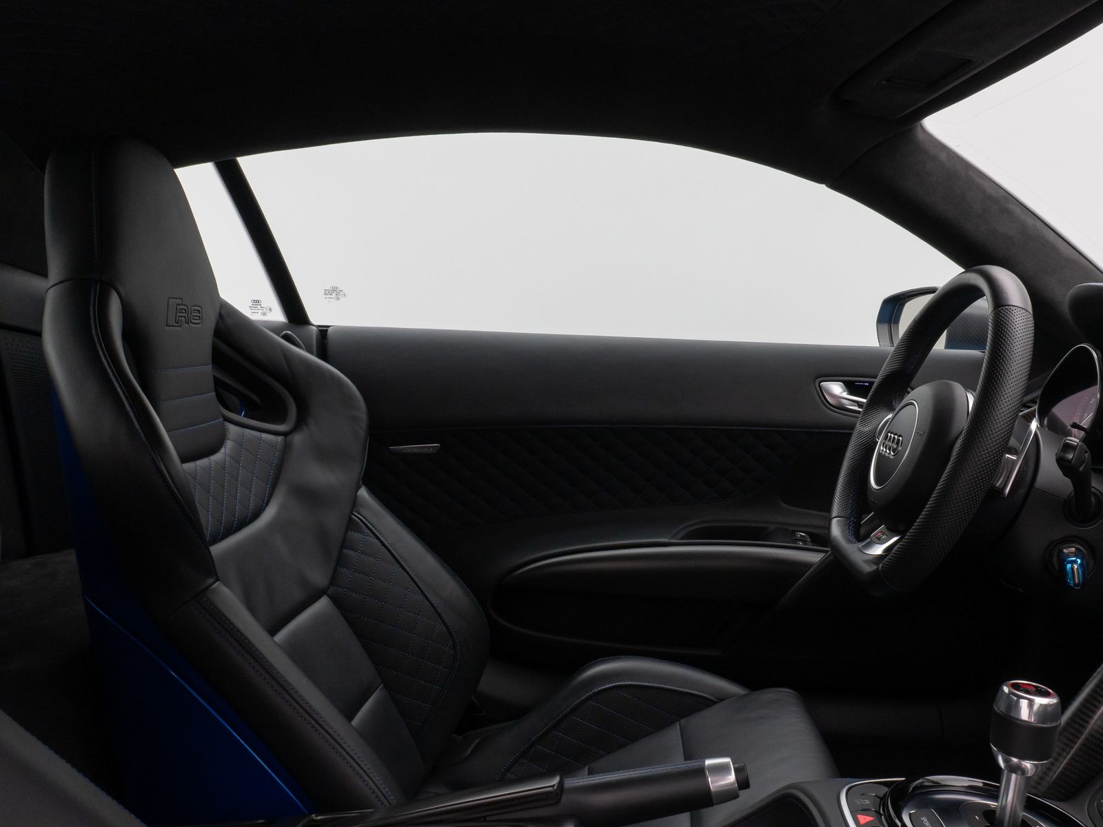 Fahrzeugabbildung Audi R8 Coupe 5.2 FSI LMX Sonderedition 1 OF 99 Laser