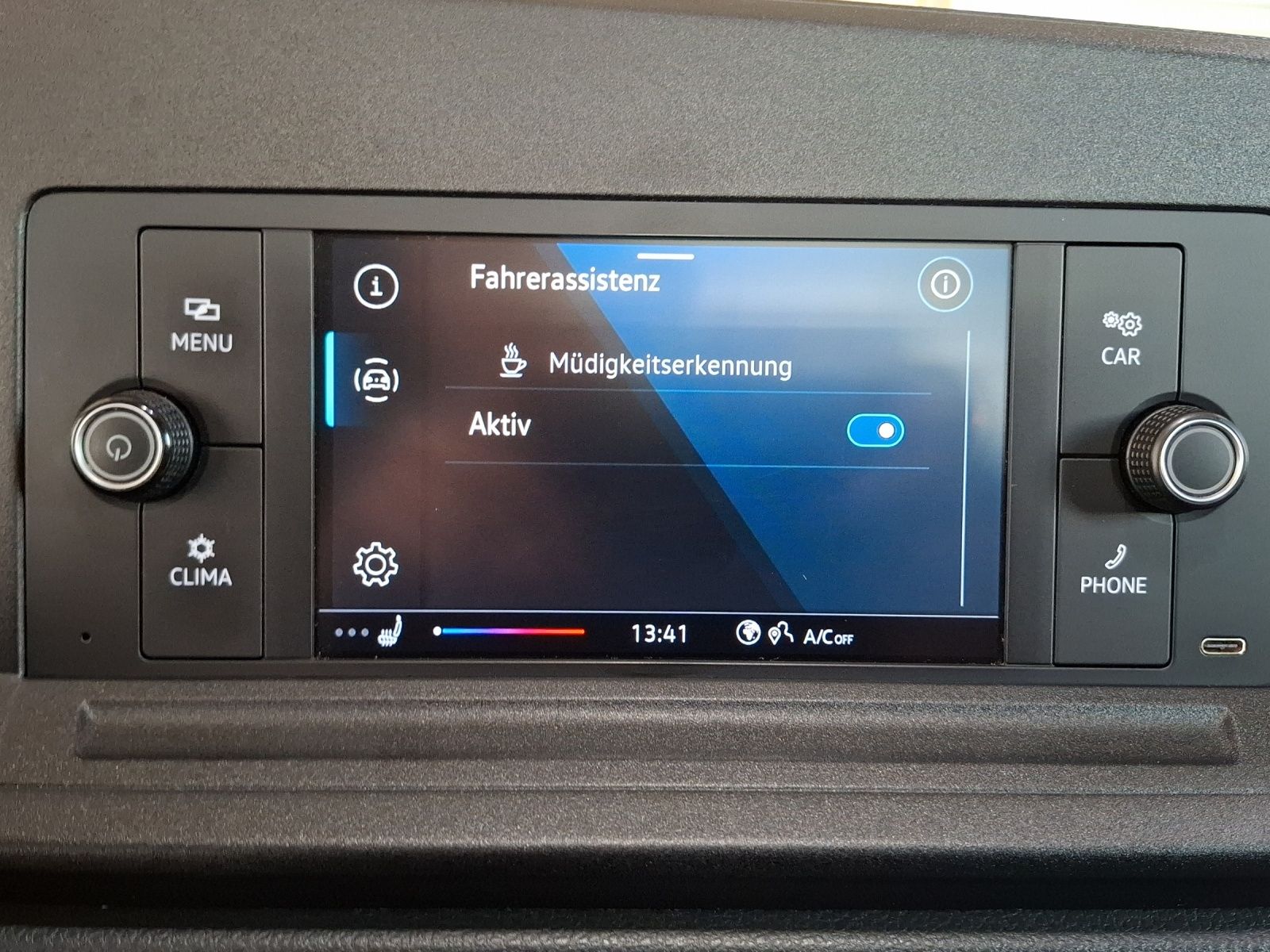 Fahrzeugabbildung Volkswagen Caddy TDI Kasten Maxi Klima AHK DAB PDC SH