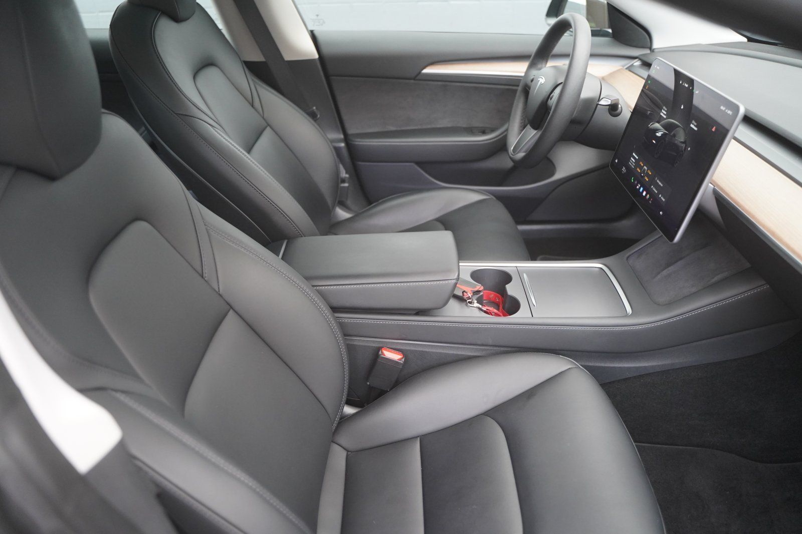 Tesla Model 3 Performance 1. Hand foto 18