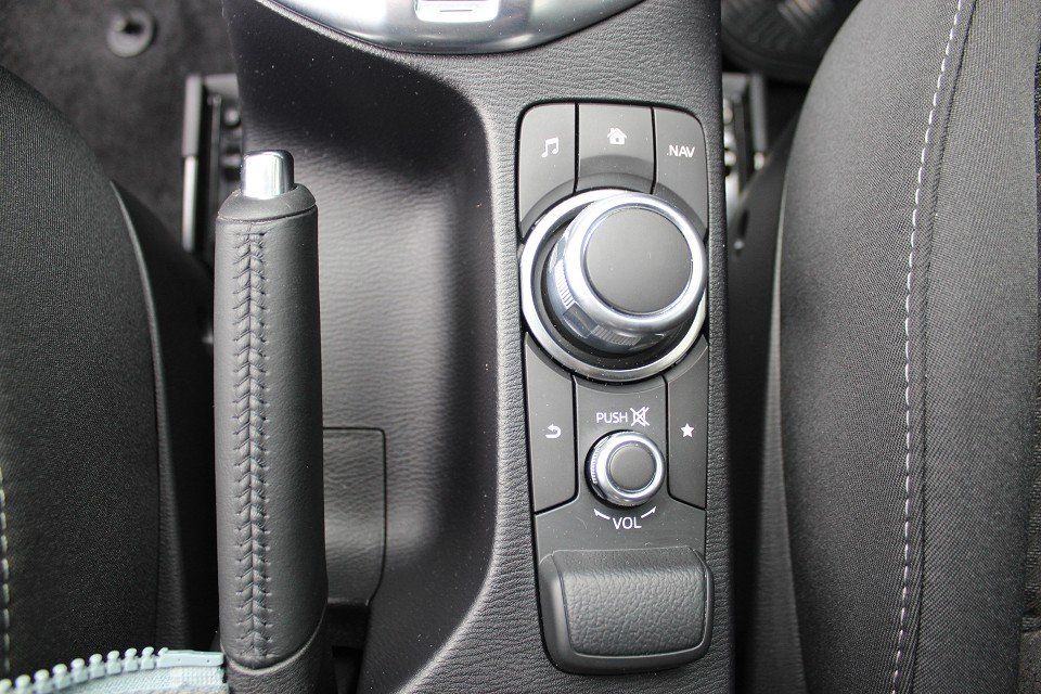 Fahrzeugabbildung Mazda 2 Exclusive-Line G-90 AT TOU-P ACAA NAVI Klimaau