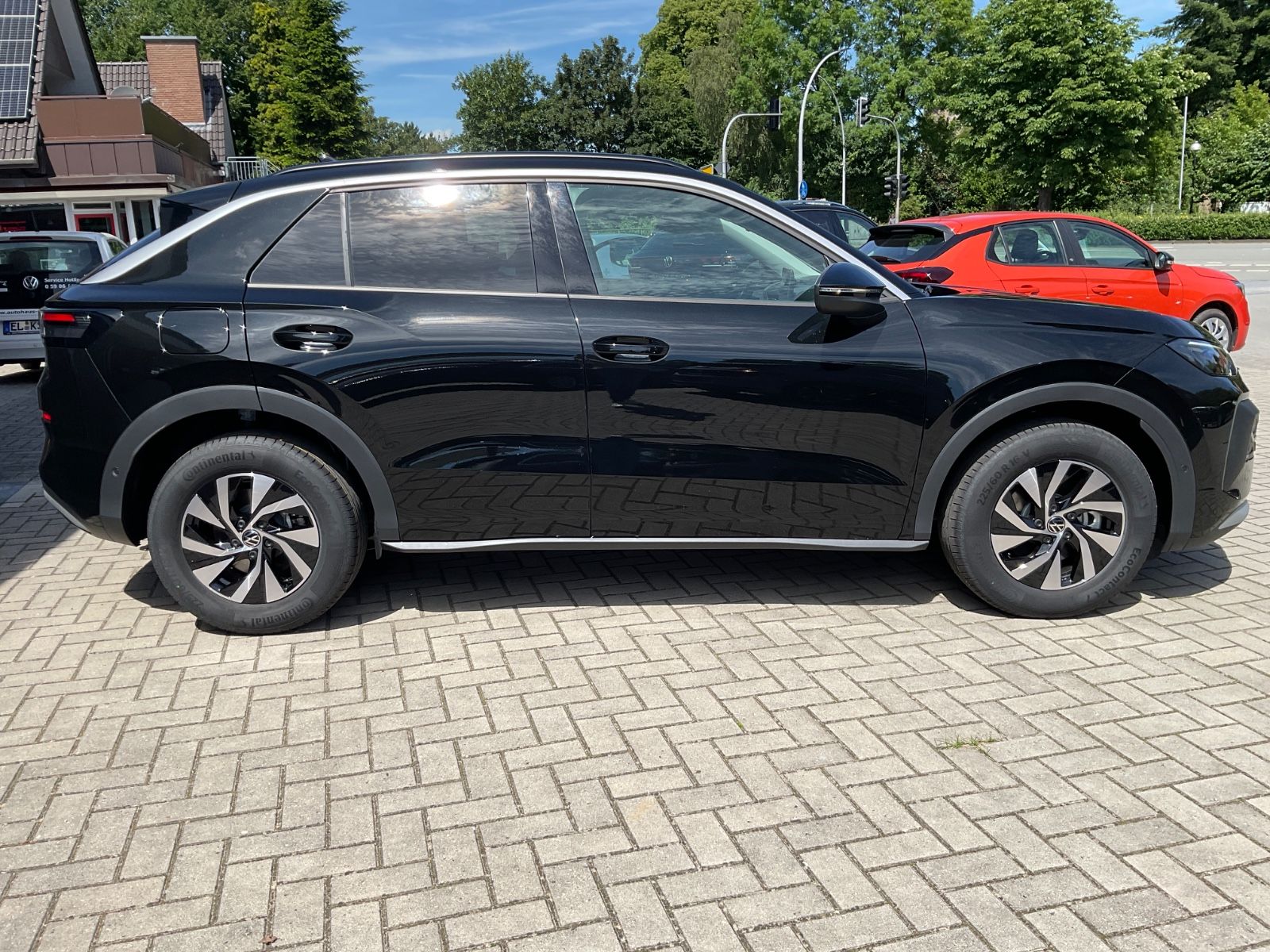 Fahrzeugabbildung Volkswagen T-Roc 1.5 eTSI DSG Kamera,AHK,5J Garantie,ACC
