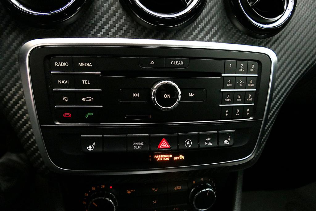 Mercedes-Benz GLA 180