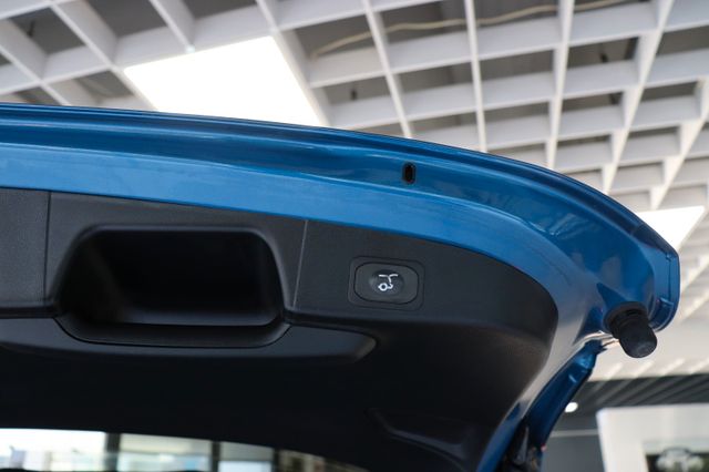 Fahrzeugabbildung Ford Focus Turnier ST 2.3 Eco |1HAND|B&O|KAMERA|LED|