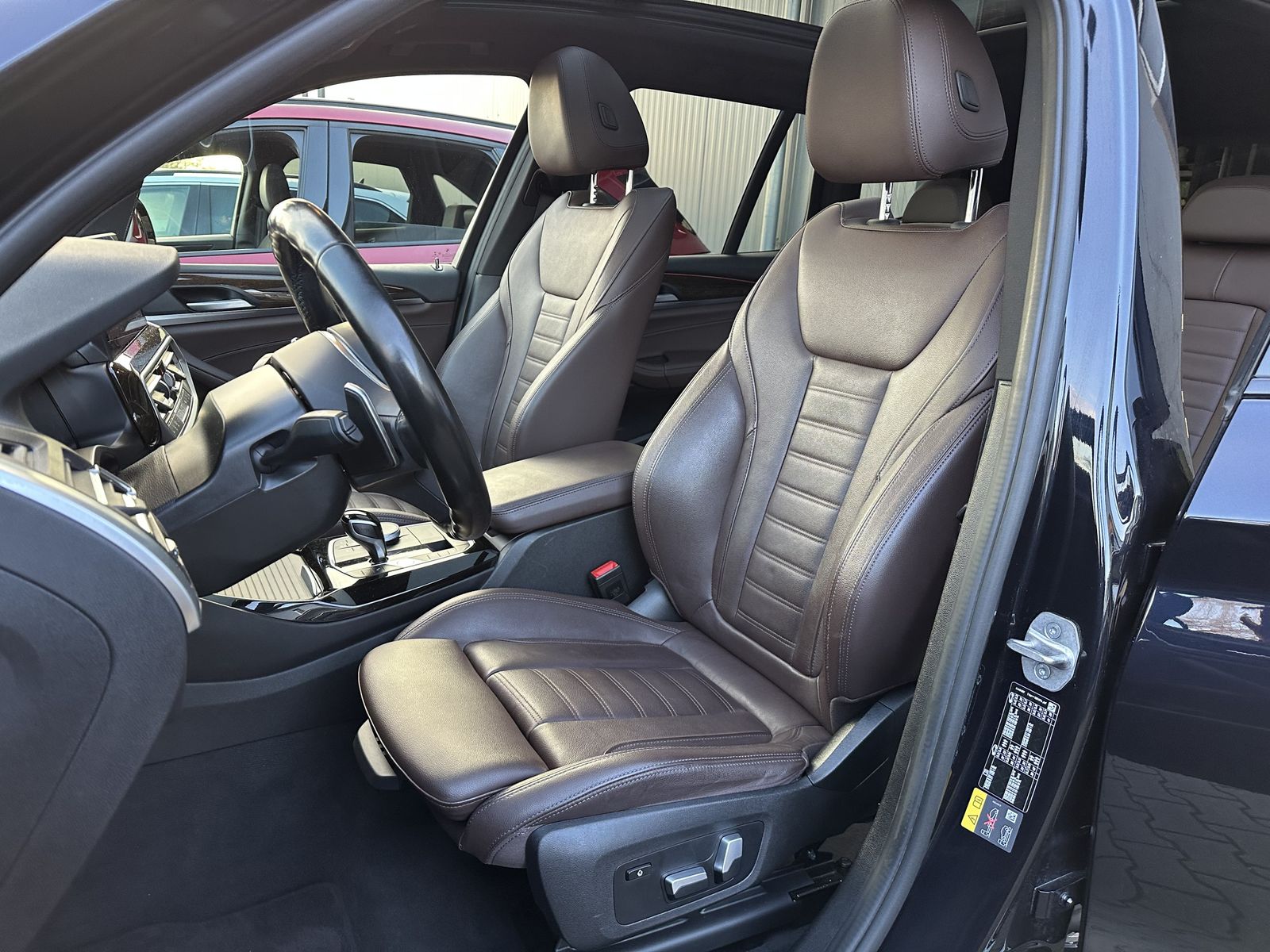 Fahrzeugabbildung BMW X3 xDrive30e M-Sport NAV+LED+360°+AHK+PANO+HEADU