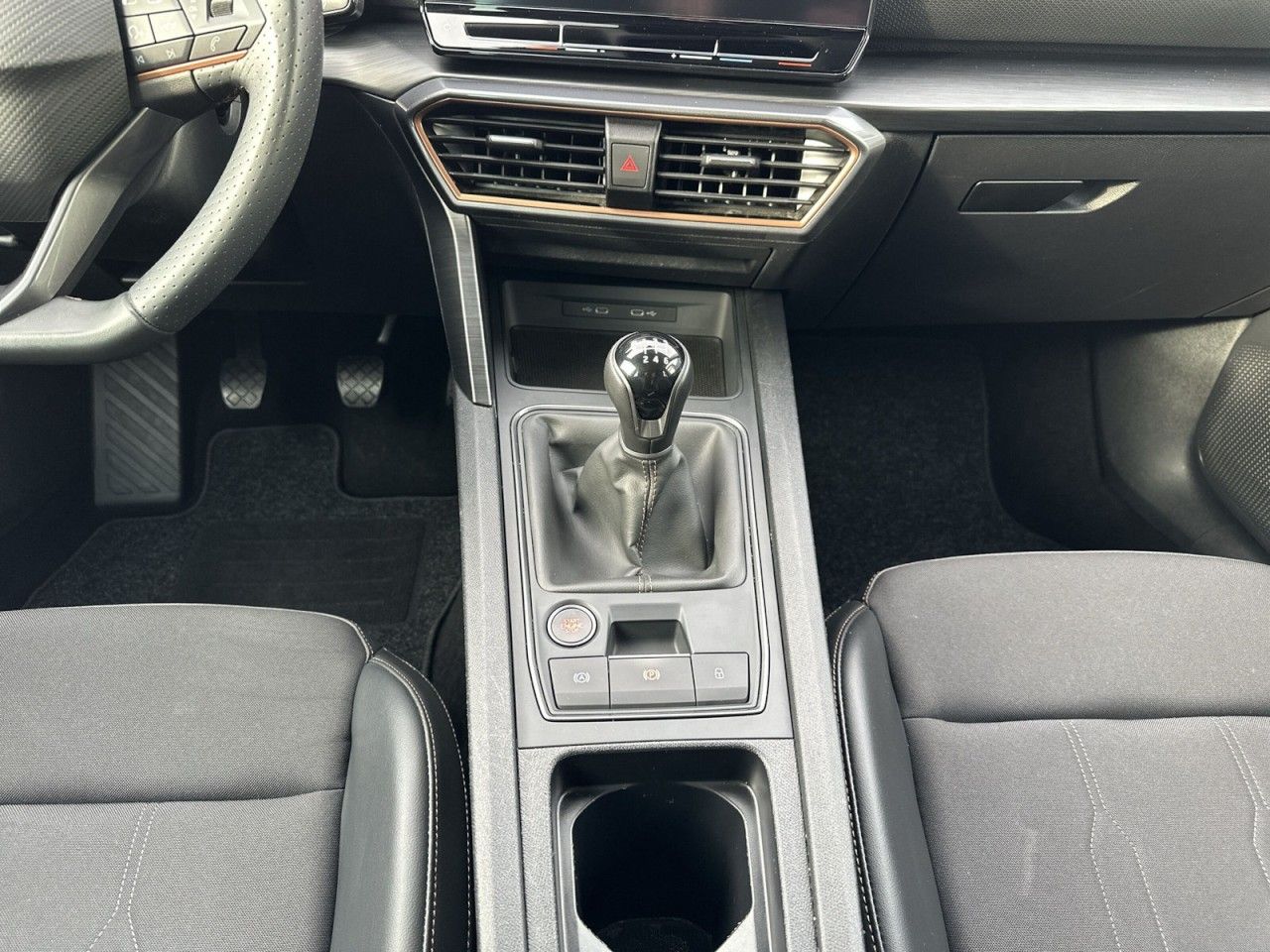 Fahrzeugabbildung CUPRA Leon 1.5 TSI ACT 150 PS 6-Gang