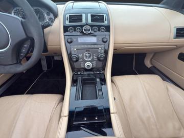 2010 Aston Martin DB9 — миниатюра 16