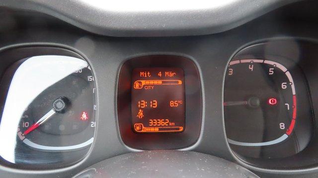 Fiat Panda City Cross 1,0 70 PS Hybrid + Winterräder