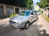 Opel Corsa B 1.2 16V  1.Hand Klima 4 Türer - Opel Corsa aus 1999: B