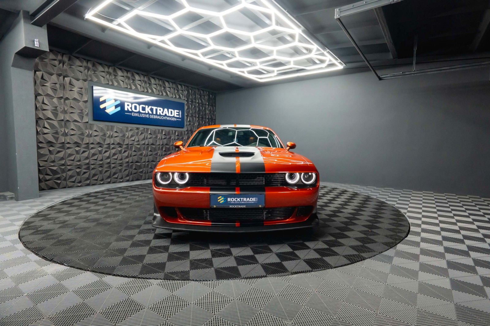 Fahrzeugabbildung Dodge Challenger 5.7 V8 R/T SRT WIDE BODY *LED*19%*