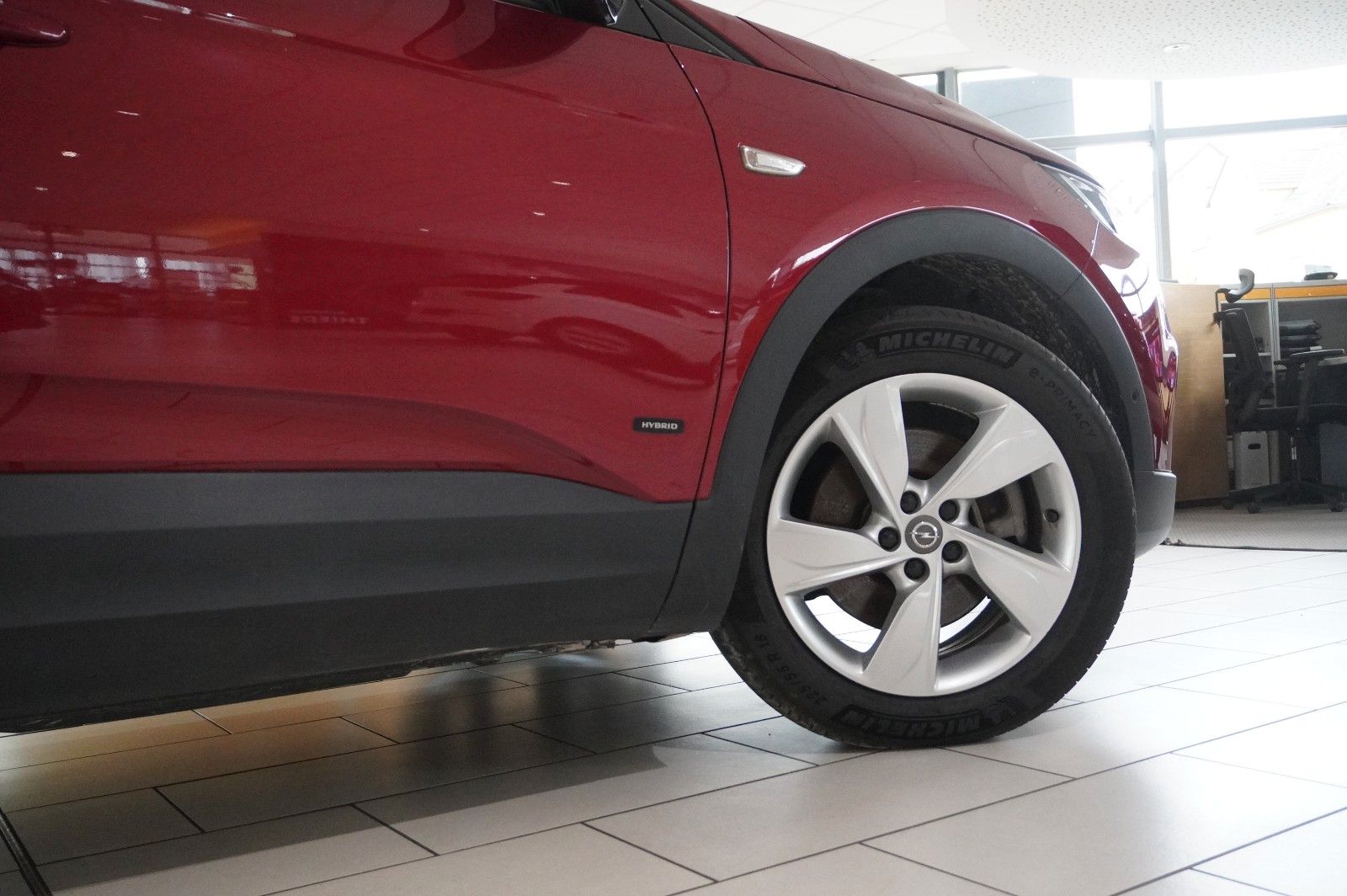 Fahrzeugabbildung Opel Grandland (X) 1.6 ELEGANCE HYBRID NAVI/SH/KAMERA