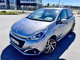 Peugeot 208 PureTech 82 Signature Signature - Peugeot 208 in Kiel