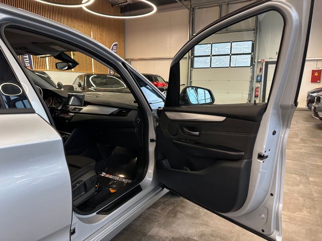 BMW 218 d Active Tourer*Klima*AHK*LED*Navi*Bluetooth