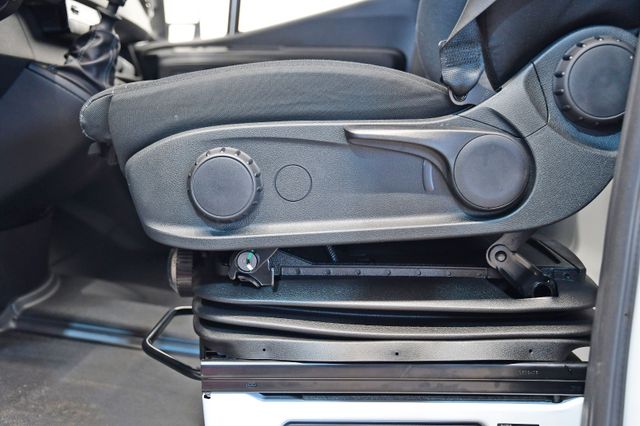 Fahrzeugabbildung Mercedes-Benz Sprinter 319 CDI Maxi Pritsche MBUX Klima LED