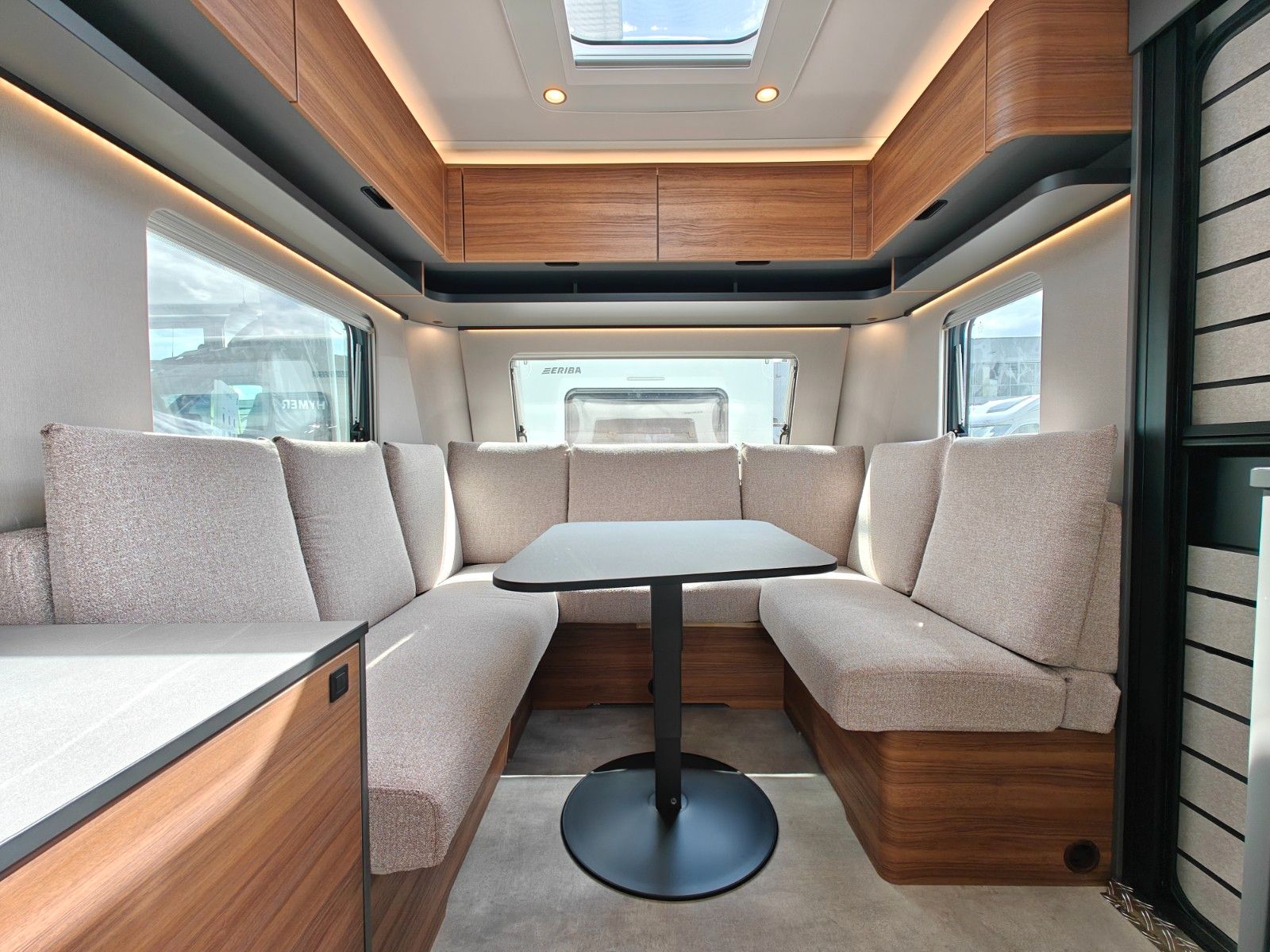 Fahrzeugabbildung HYMER / ERIBA / HYMERCAR Novaline 485 - MESSE-NEUHEIT 2026! -