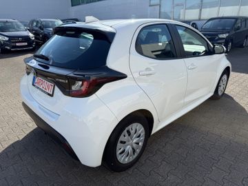Toyota Yaris - 5