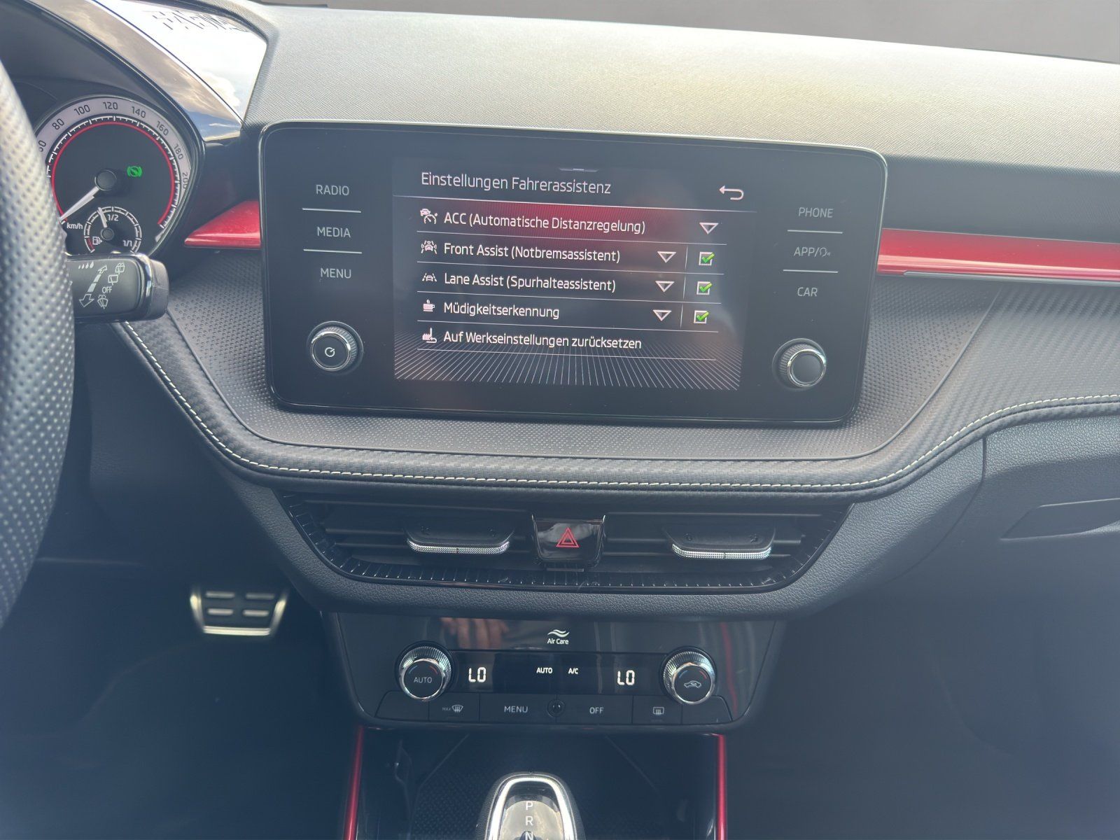 Fahrzeugabbildung SKODA Fabia 1.5 TSI DSG Monte Carlo/KAMERA/LED/ACC/SHZ