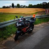 Suzuki GSX-R 600 | GUTER ZUSTAND | TÜV 02/28 - SUZUKI SCHWARZ GSX R 600