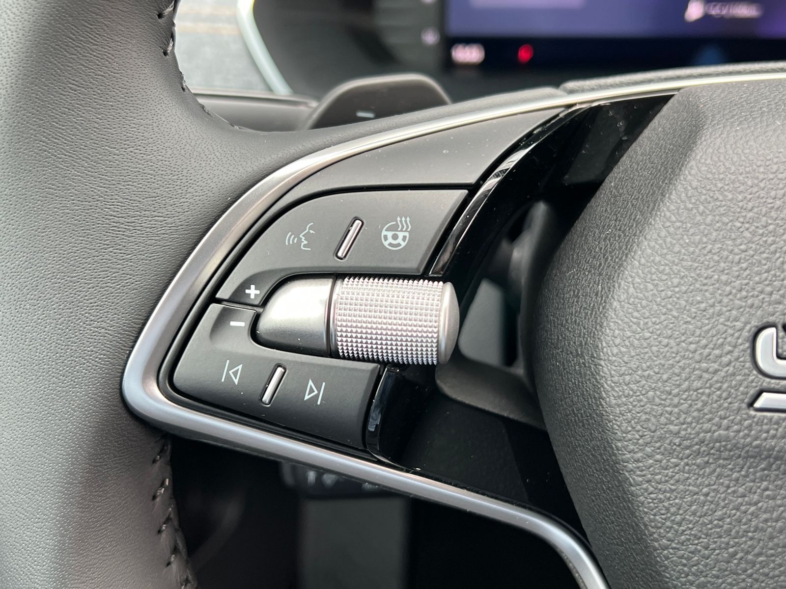 Fahrzeugabbildung SKODA Octavia Combi TOUR 2.0 TDI DSG *AHK, Travel Assi