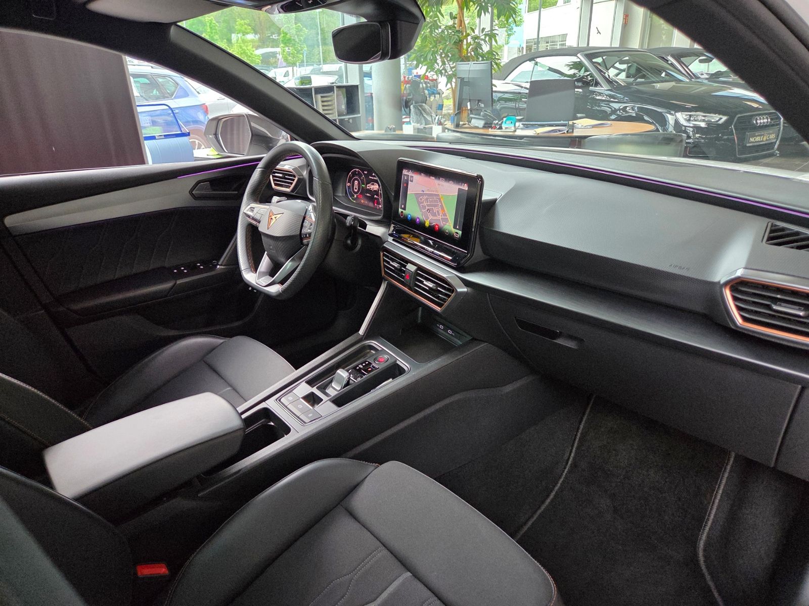 Fahrzeugabbildung CUPRA Leon Sportstourer VZ 1.4 e-Hybrid SHZ LED NAVI