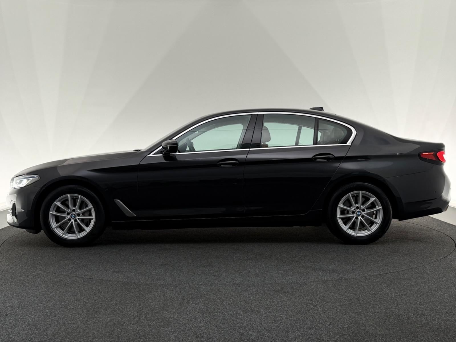 BMW 530d Lim. Mild-Hybrid*LASER*HUD-HiFi-R.KAM-MEMO