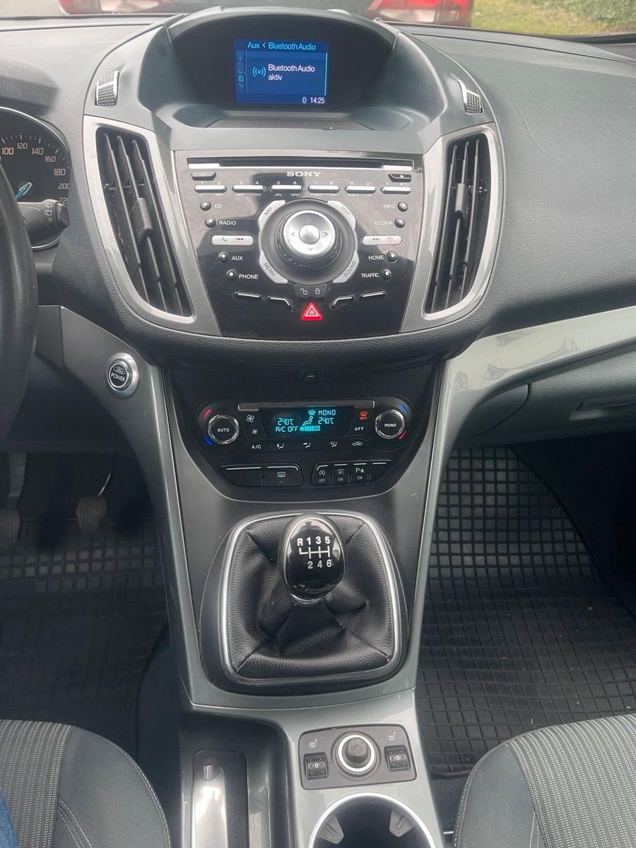 Ford C-MAX 2011 — photo 6