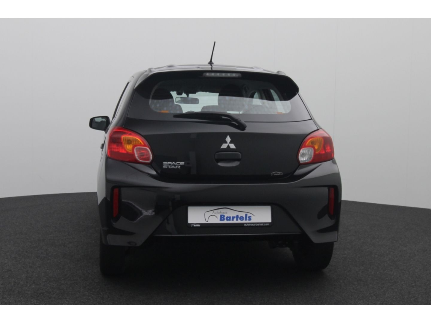 Fahrzeugabbildung Mitsubishi Space Star 1.2 Spirit Garantie
