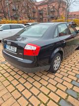 Audi A4 2.0/Nichtraucherfahrzeug/TÜV/Anmeldung - Audi A4 aus 2002: 2.0