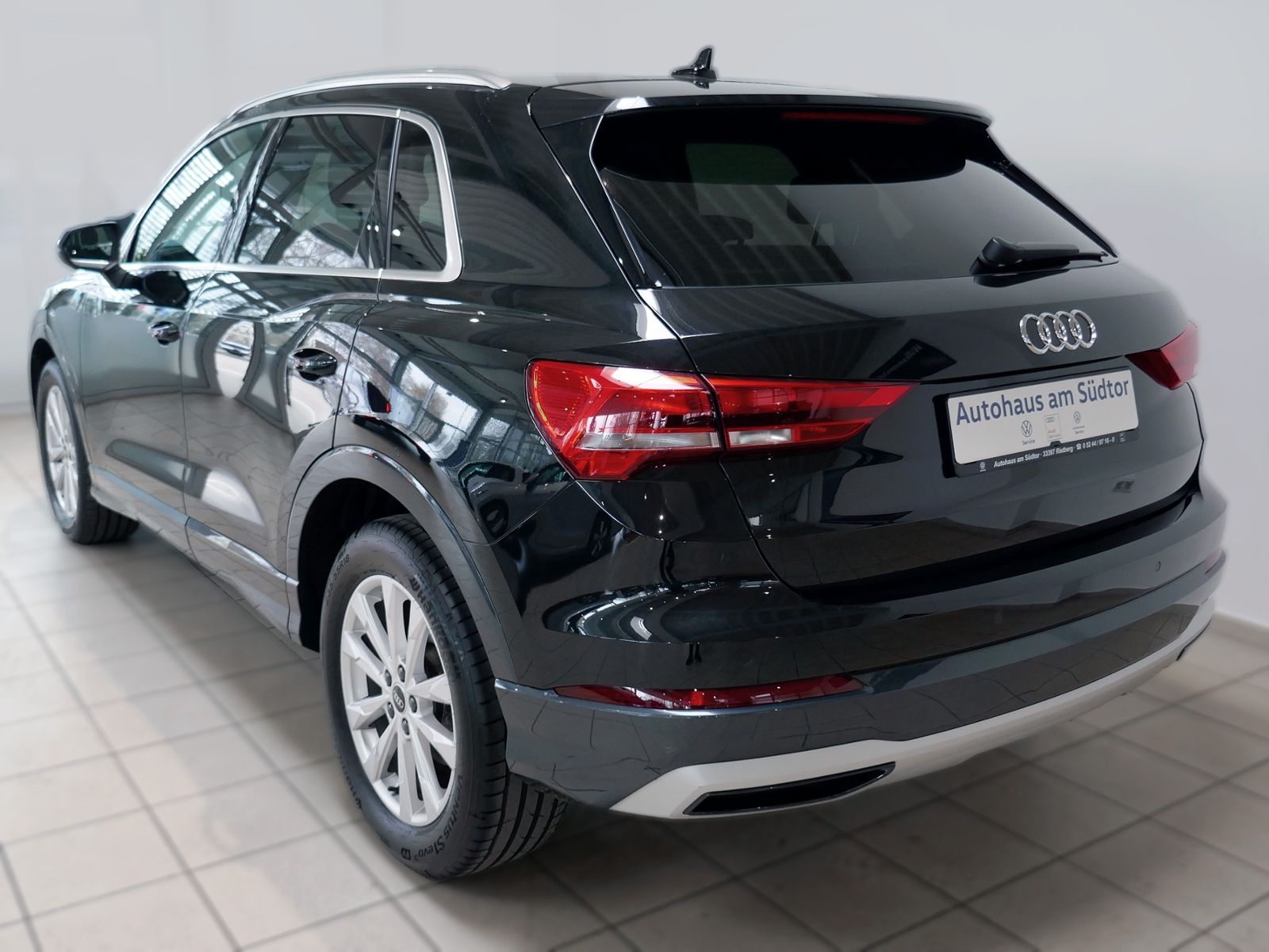 Fahrzeugabbildung Audi Q3 35 Advanced 2.0 TDI | LED AHK PDC Navi