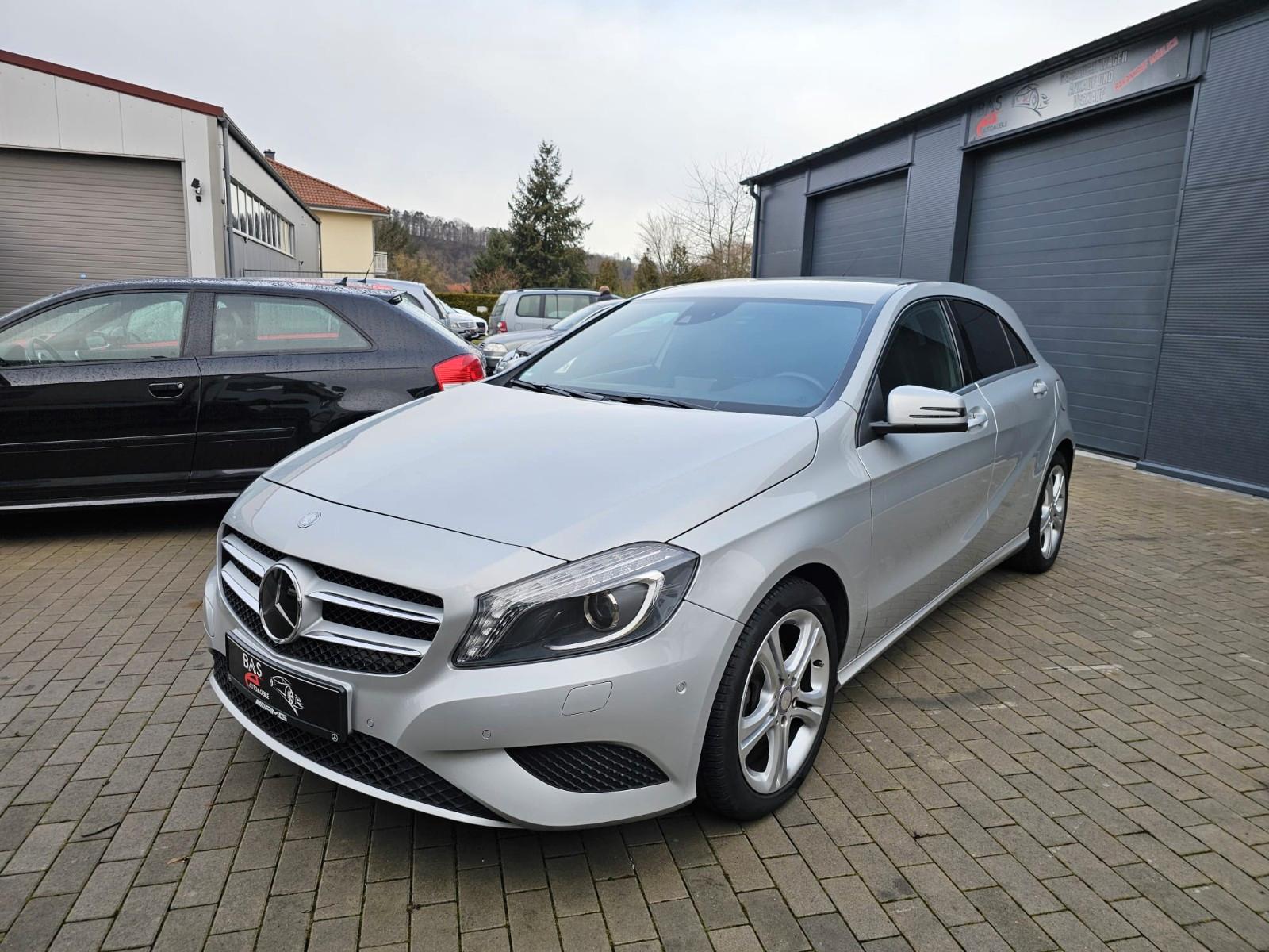 Mercedes-Benz A 200 BlueEfficiency Urban"Navi"Xenon"PDC