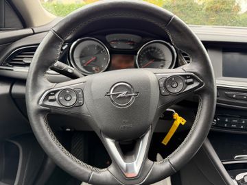 Opel Insignia - 11