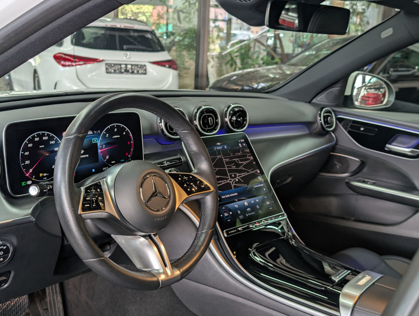 Fahrzeugabbildung Mercedes-Benz C 200 d T Avantgarde AHK PANO MBUX LEDER BURMEST