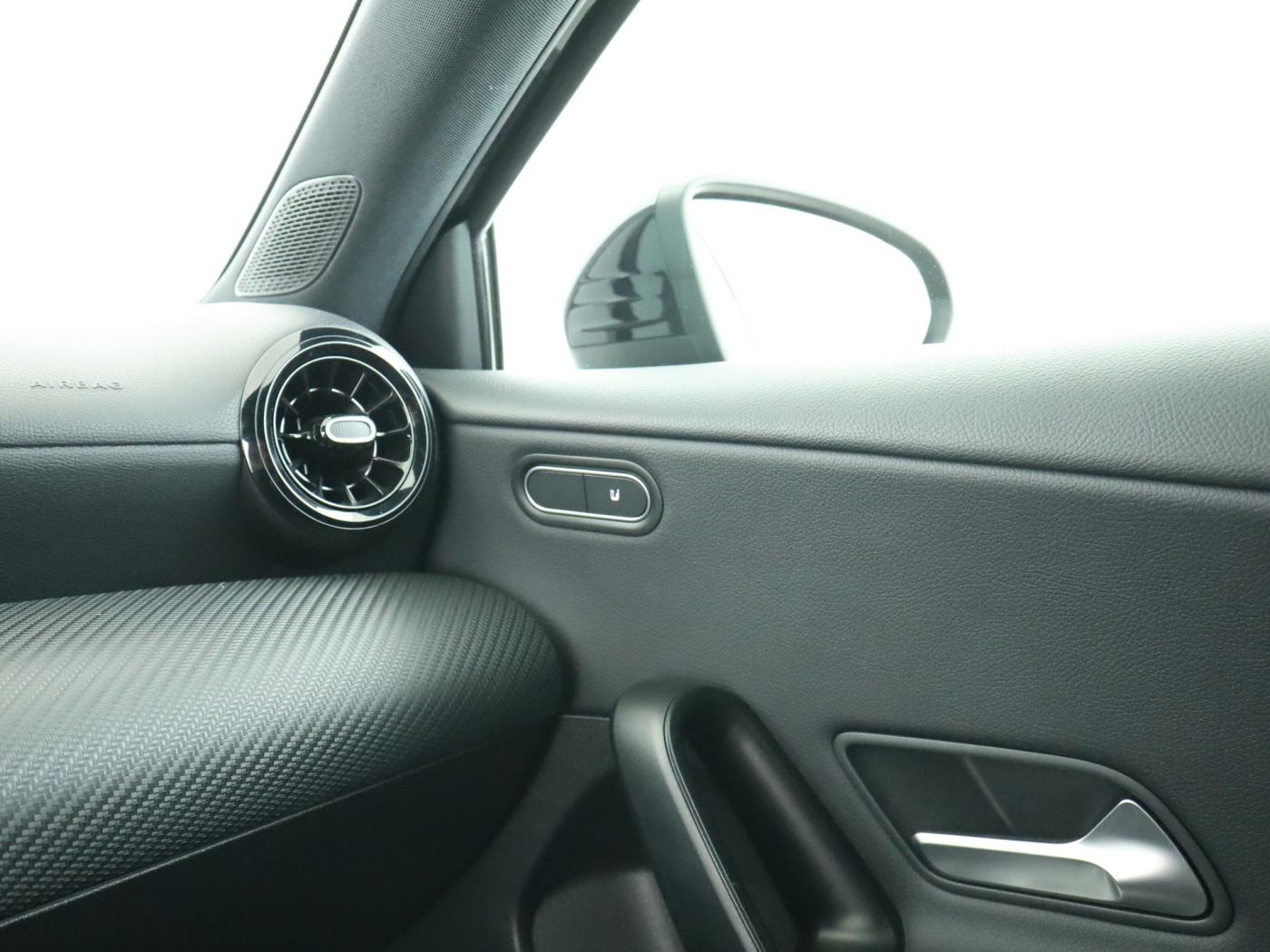 Mercedes-Benz A-Class d *LED High Performance*Park-Paket*Kamera*, миниатюра 16
